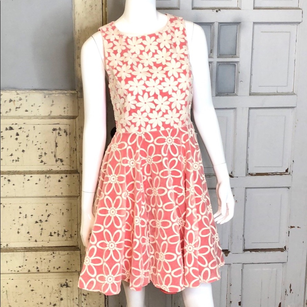 Fit and Flare Floral Dress Kaya and Sloane NWT SM - Picture 1 of 8
